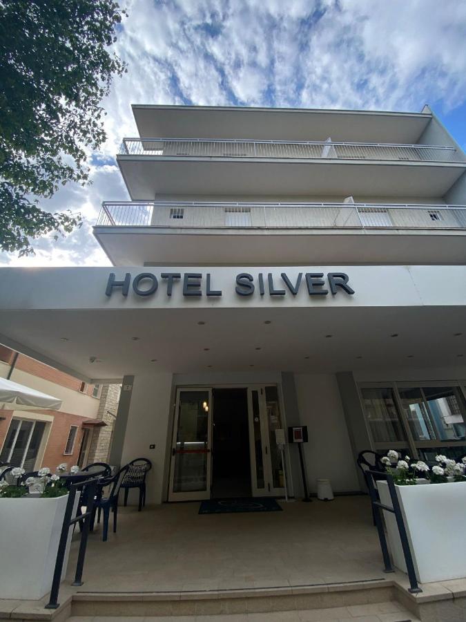 Hotel Silver Rimini Exterior foto